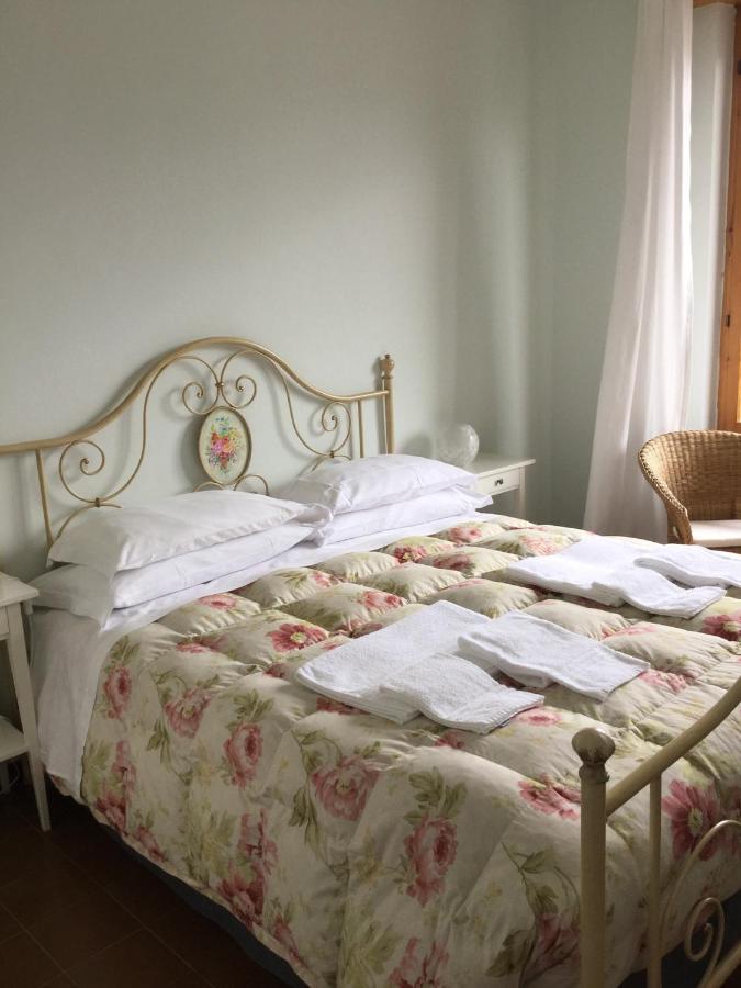 B&B Cherry En Rose Lezzeno Luaran gambar